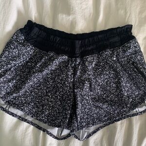 Lululemon Athletica Black Print Shorts